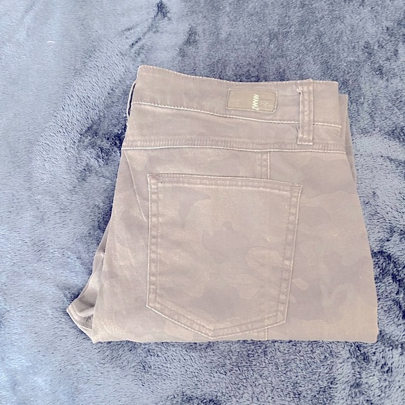 New Supplies by Union Bay Women’s Camo Pants Size 10- no tags - Picture 3 of 6